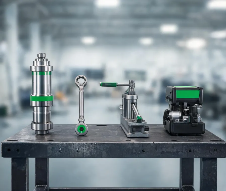 Enerpac hydraulic cylinders and pumps staged for controlled lifting